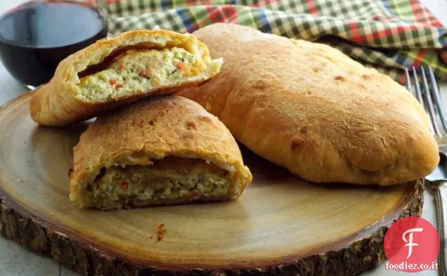 Calzoni con salsa di pasta