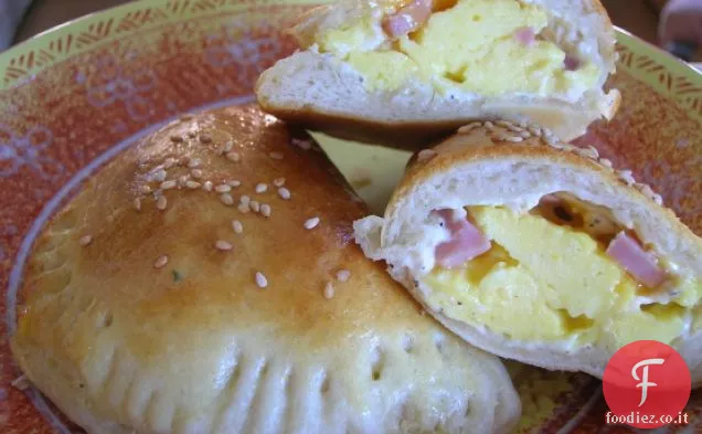 Empanadas di uova e pancetta