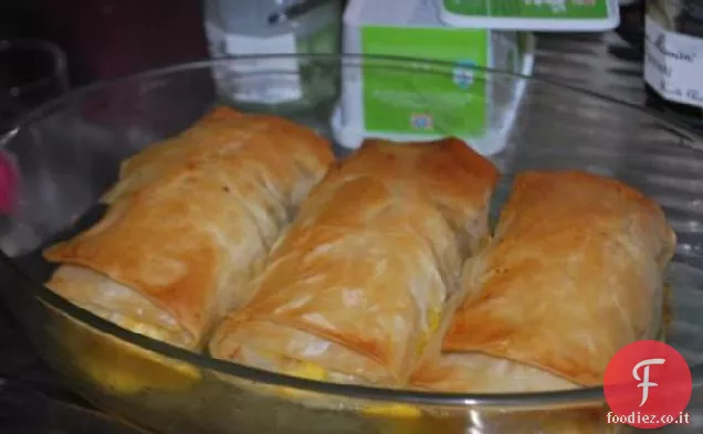 Pollo greco avvolto in fillo