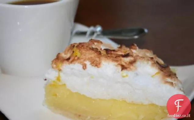 Torta di meringa al limone