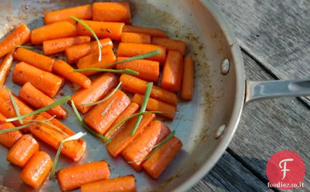 Il sussurratore croccante: Jícama, fagioli neri e insalata di mais