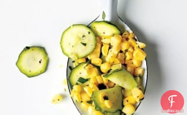 Insalata di mais crudo e zucchine