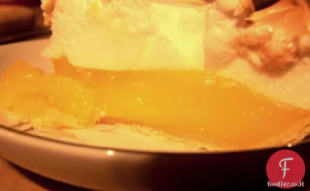Torta di meringa al limone fresco