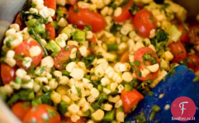 Insalata calda di mais e pomodoro