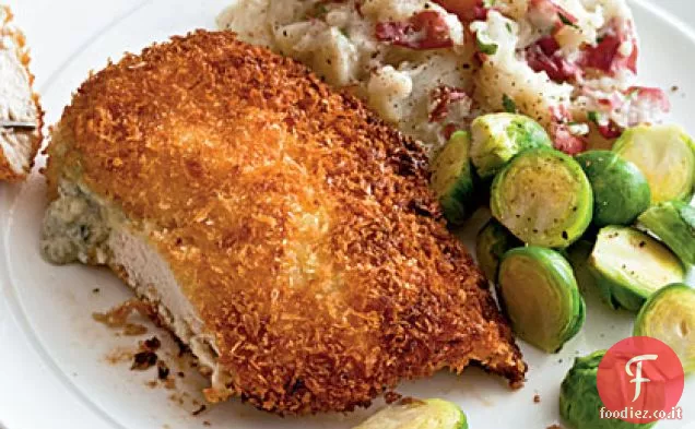 Pollo ripieno di formaggio blu con salsa di bufala