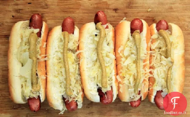 Hot Dog alla griglia con crauti