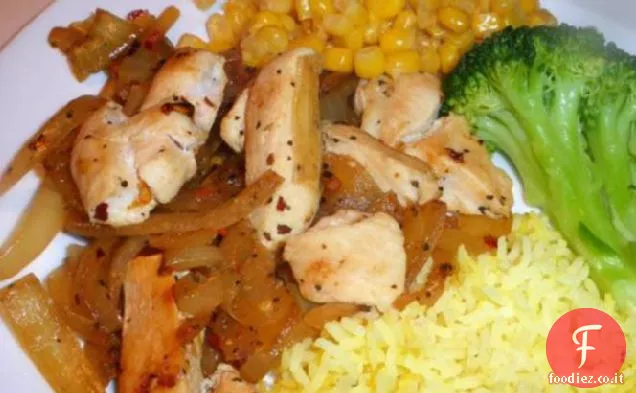 Pollo magro con cipolle caramellate