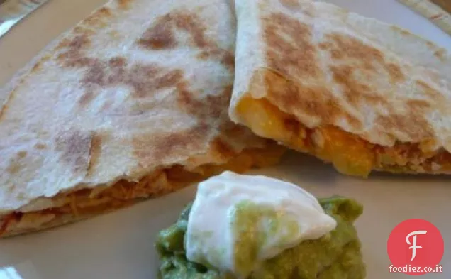 Quesadillas di pollo croccanti e appiccicosi