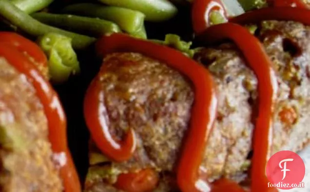 Formaggio cremoso blu-infuso, cipolla e pancetta Cheeseburger Slider