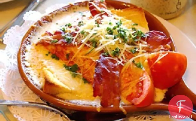 Casseruola di sandwich marrone caldo del Brown Hotel
