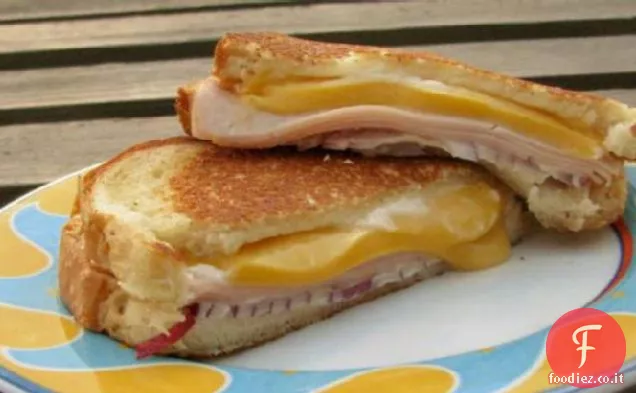 Formaggio alla griglia abbondante