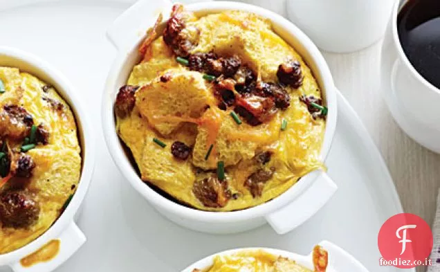 Salsiccia e formaggio Colazione casseruola