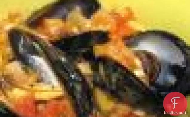 Cozze all'aglio e alle erbe al vapore