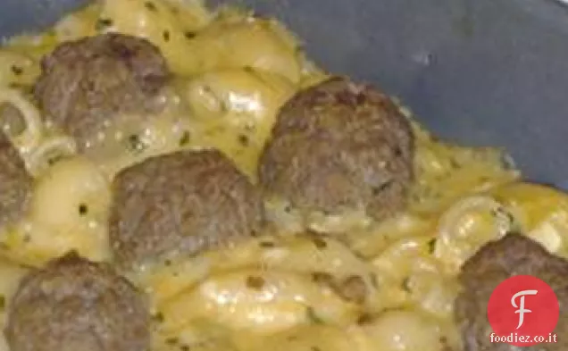 Maccheroni e formaggio del sud-ovest con polpette Adobo