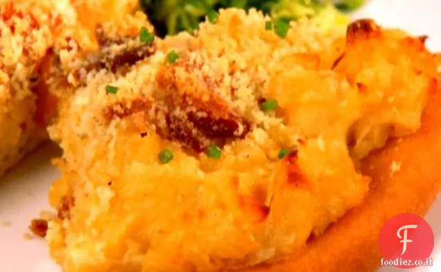 Pizza di maccheroni e formaggio