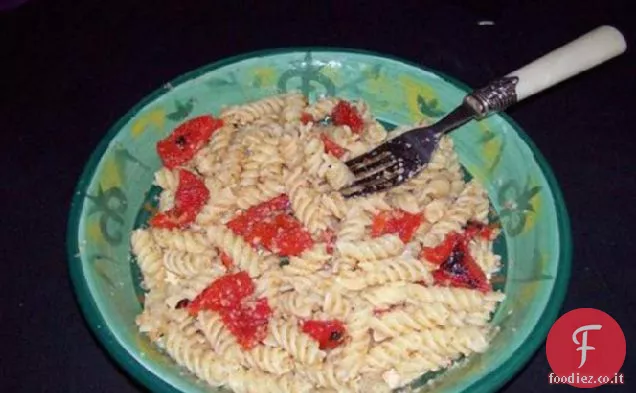 Rigatoni Con Peperoncino, Mandorle e Pangrattato