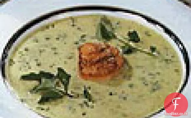 Crema di zuppa di crescione con capesante scottate in padella