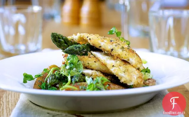 Scaloppina di pollo Sutton Hoo; Insalata di asparagi inglese nuova stagione