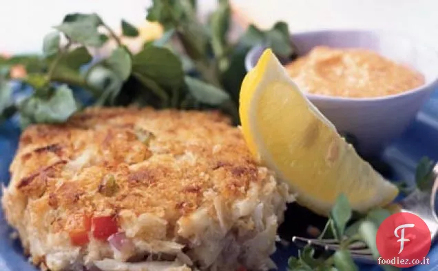 Torte di granchio con maionese al pepe rosso