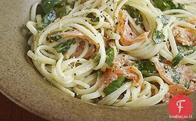 Salmone affumicato, crescione e pasta al rafano