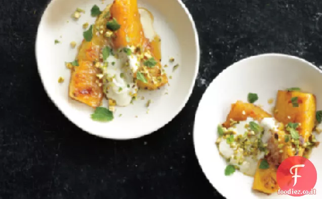 Ananas Arrosto con Miele e Pistacchi