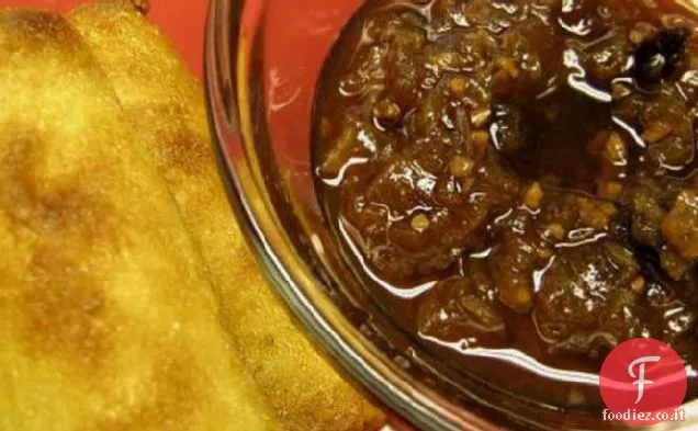 Salsa di prugne piccante per l'inscatolamento