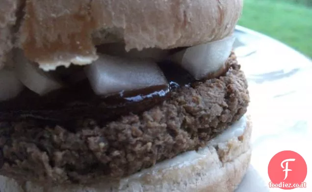 Gustosi hamburger Bulgar con maionese al lime