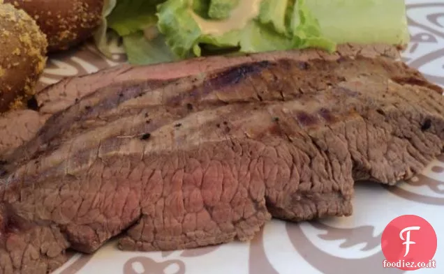 Controfiletto tailandese alla griglia con salsa di lime piccante