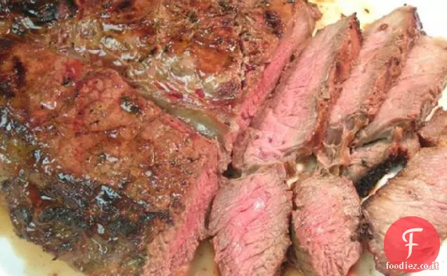 Bistecca di fianco con salsa all'aglio