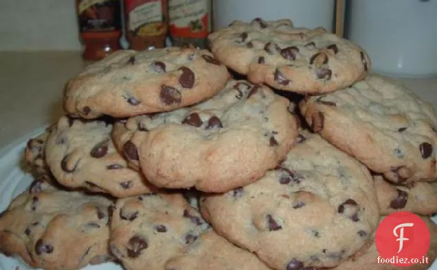 Biscotti al cioccolato grandi e gommosi