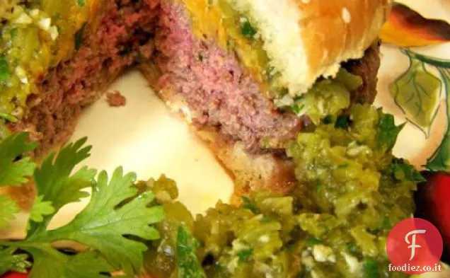 Hamburger di controfiletto del Cile con Salsa Verde