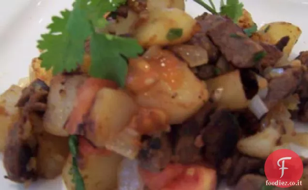 Hash di manzo con un calcio piccante