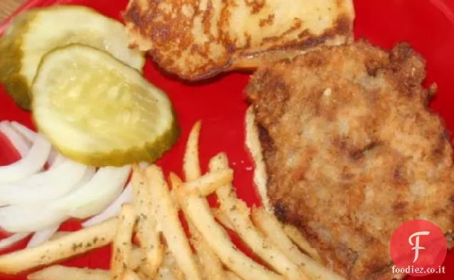 Panino al filetto di maiale fritto (uno dei preferiti del Midwest)