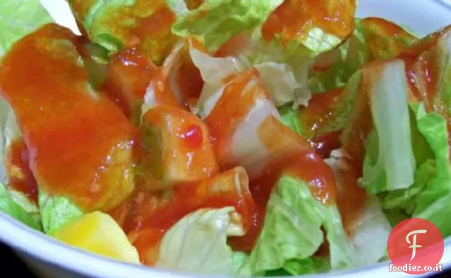 Condimento per insalata da giardino speziato