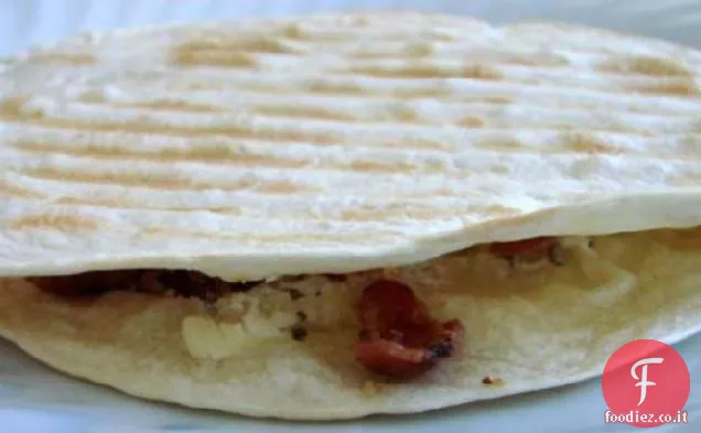 Quesadillas con pancetta e crema di formaggio