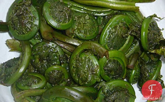 Fiddleheads, Fava e Asparagi Saute