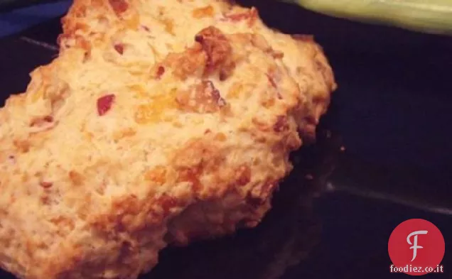 Biscotti con pancetta cheddar