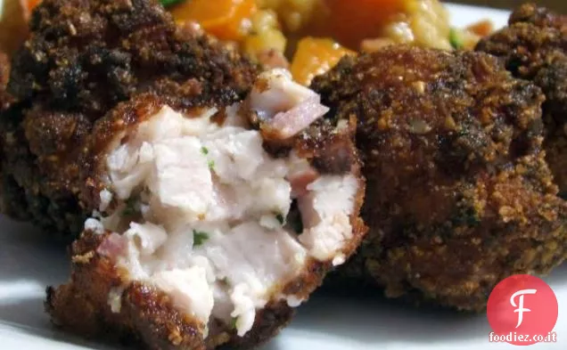 Pancetta fritta ,pollo e palline di formaggio