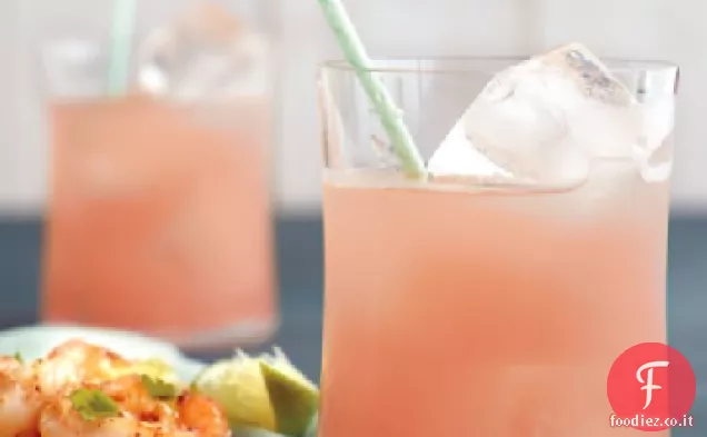 Cocktail di Tequila rosso rubino