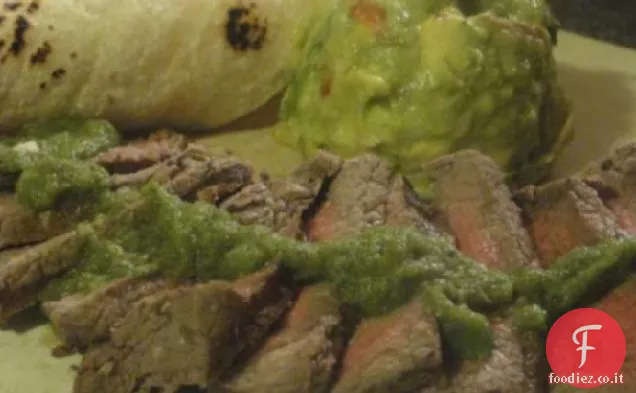 Bistecche marinate brasiliane con salsa al lime del Cile