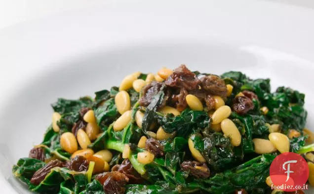 Cavolo nero con uvetta Vermouth e pinoli