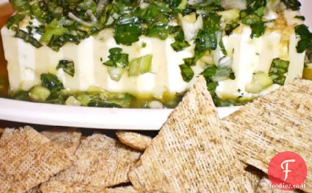 Blocco di formaggio Cheddar marinato