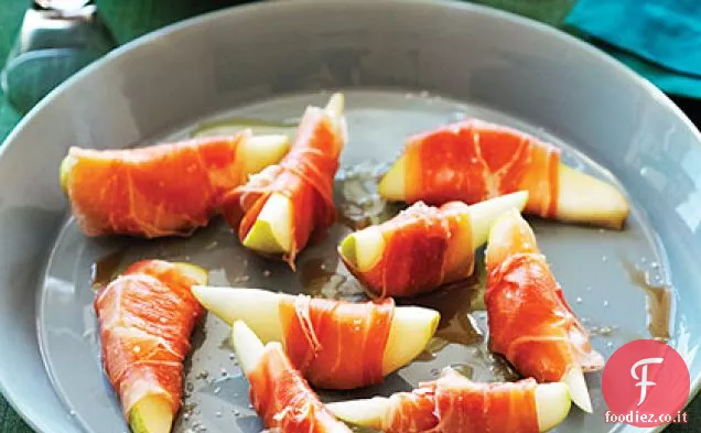 Pere avvolte in prosciutto