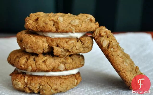 Burro di arachidi Biscotti di avena con burro di miele salato Crema di burro