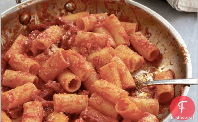 Rigatoni Con Salame Piccante E Pomodoro