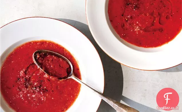 Zuppa fredda di pomodoro e drupacee