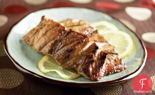 Pesce alla griglia in stile giapponese
