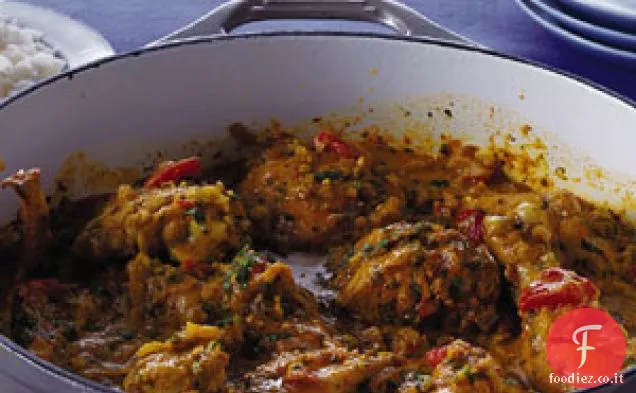 Pollo al curry con anacardi