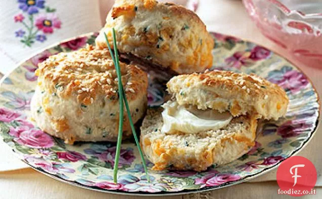 Focaccine al formaggio cheddar