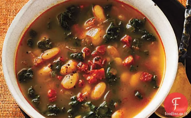 Zuppa di fagioli bianchi con cavolo nero e Chorizo